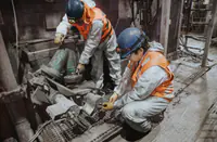 Intervención multidisciplinaria en espesador de relave